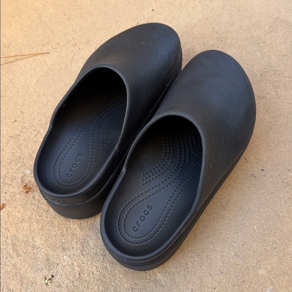 Crocs Dylan Clogs - Picture 2 of 6